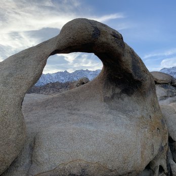 Alabama Hills Recreation Area - Mobius Arch - Parks Near Me - Lone Pine, California