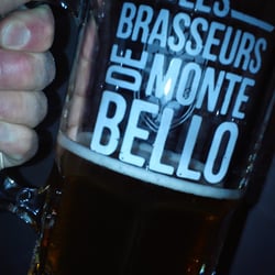 Les Brasseurs de Montebello - 1 liter mug full of the Fantôme d'Ezilda