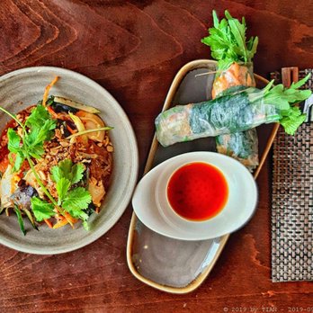 An Nam - Salat mit Sommerrollen (11/2019) - Vietnamese Near Me - Wolfsburg, NI An Nam - Salat mit Sommerrollen (11/2019) - Vietnamese Near Me - Wolfsburg, NI