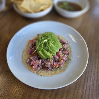 Dos Amantes - Tuna Tostada - Seafood Near Me - Los Angeles, California