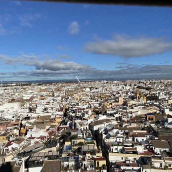 La Giralda - View from the bell tower - Landmarks & Historical Buildings Near Me - Seville, SE La Giralda - View from the bell tower - Landmarks & Historical Buildings Near Me - Seville, SE