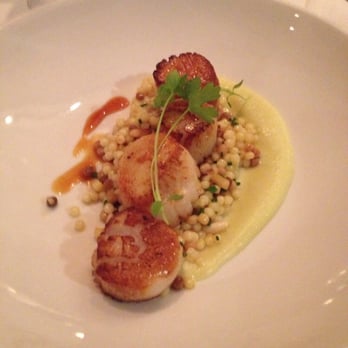 Cecconi's Flinders Lane - Grilled scallops entree - Restaurants Near Me - Melbourne, VIC