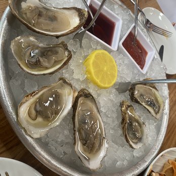 Roe Seafood Restaurant - East coast oysters - Seafood Near Me - Long Beach, California Roe Seafood Restaurant - East coast oysters - Seafood Near Me - Long Beach, California