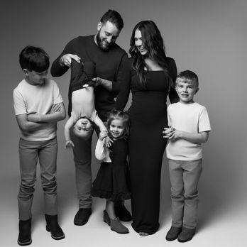 Moving Mountains Studios - Family - Session Photography Near Me - Charlotte, North Carolina Moving Mountains Studios - Family - Session Photography Near Me - Charlotte, North Carolina
