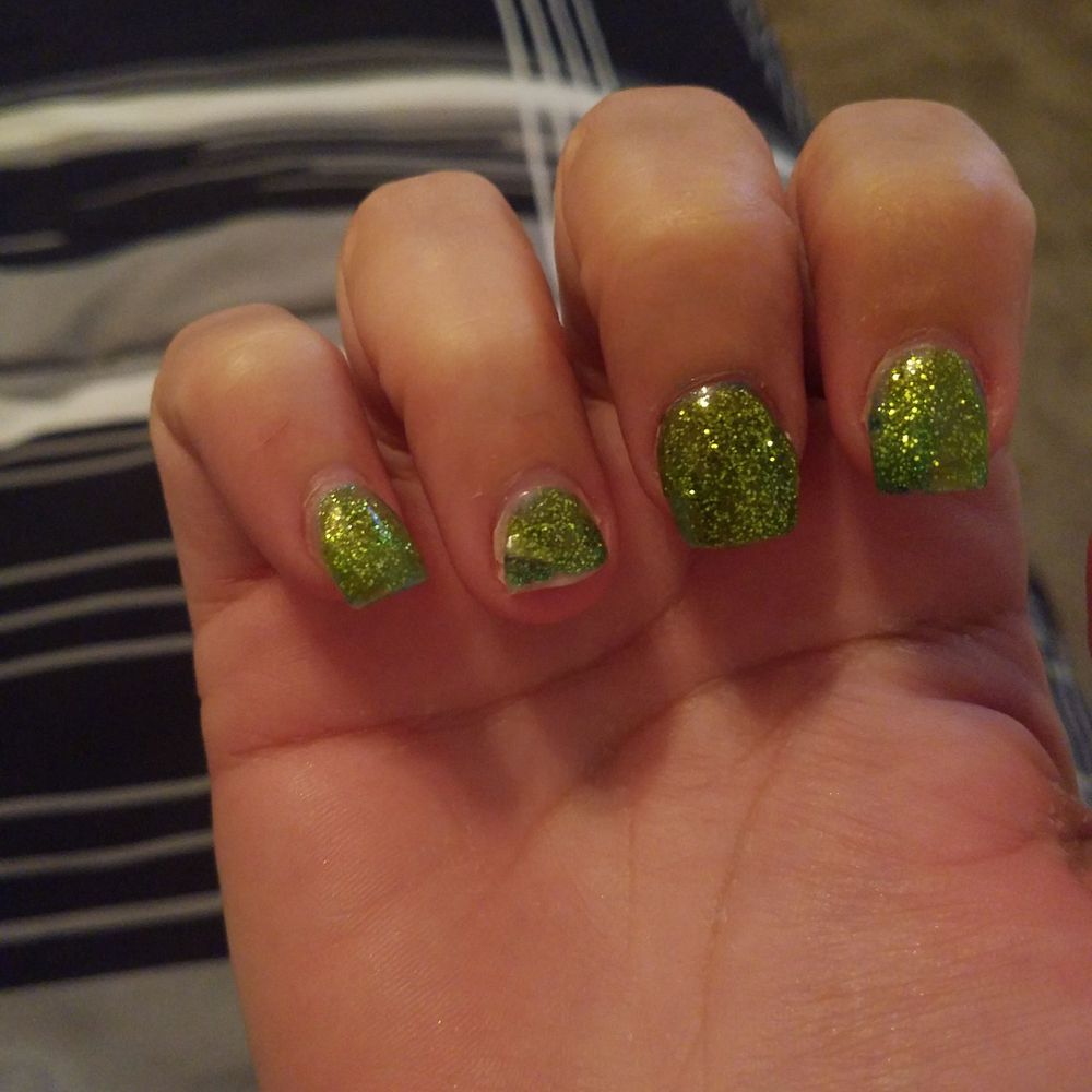 A-1 Nails - middle finger repaired on Wed. uneven looks much thicker) Thurs ring finger nail broke - Nail Salons Near Me - Henderson, Nevada A-1 Nails - middle finger repaired on Wed. uneven looks much thicker) Thurs ring finger nail broke - Nail Salons Near Me - Henderson, Nevada