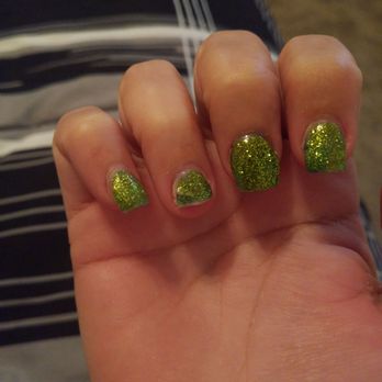 A-1 Nails - middle finger repaired on Wed.  uneven looks much thicker) Thurs ring finger nail broke - Nail Salons Near Me - Henderson, Nevada