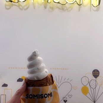 Somisomi - Milk with Red Bean! - Ice Cream & Frozen Yogurt Near Me - Irvine, California