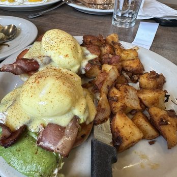 Bill's Cafe - American Near Me - San Jose, California Bill's Cafe - American Near Me - San Jose, California
