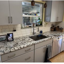 Creative Granite & Quartz - Kitchen countertops
