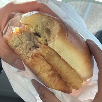 Hagen's Fish Market - Crispy Fish Fillet Sandwich - Seafood Markets Near Me - Chicago, Illinois