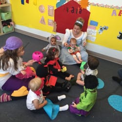 Mi Casita Spanish Immersion Preschool - A visit from Cinderella