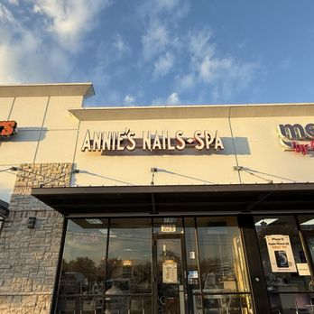 Annies Nails & Spa - Store front - Nail Salons Near Me - Pflugerville, Texas