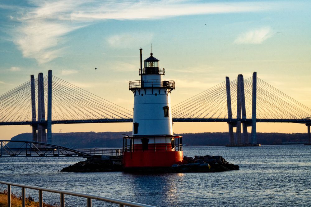 Kingsland Point Park Logo