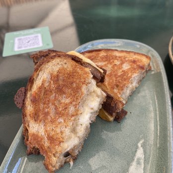 Google Visitor Experience Cafe - Grilled cheese with hop along cheese - Cafes Near Me - Mountain View, California