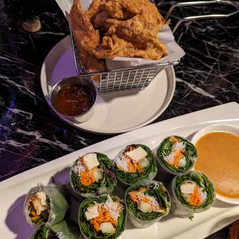 Phat Thai - Fresh rolls with tofu, and look at those beautiful crispy chicken skins in the basket!!! (The flavor of the month was Tom Yum.) - Thai Near Me - San Francisco, California Phat Thai - Fresh rolls with tofu, and look at those beautiful crispy chicken skins in the basket!!! (The flavor of the month was Tom Yum.) - Thai Near Me - San Francisco, California