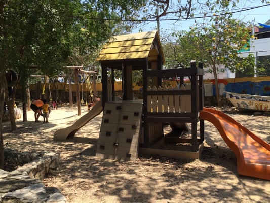 Parque La Ceiba by null