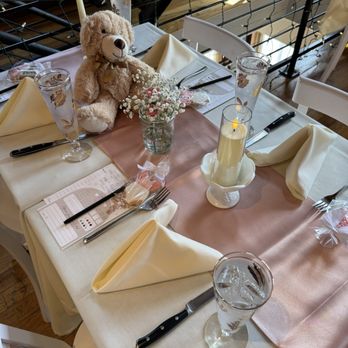 Of Love & Regret - Linens in our color scheme were set when we arrived. - Gastropubs Near Me - Baltimore, Maryland Of Love & Regret - Linens in our color scheme were set when we arrived. - Gastropubs Near Me - Baltimore, Maryland
