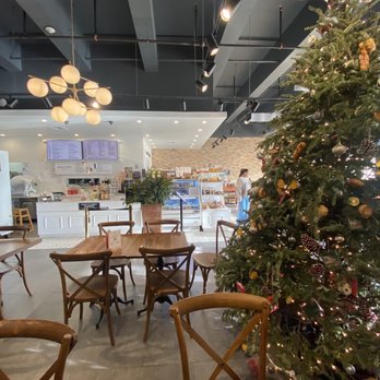 Cafe Trois - Indoor - Breakfast & Brunch Near Me - Fort Lee, New Jersey Cafe Trois - Indoor - Breakfast & Brunch Near Me - Fort Lee, New Jersey