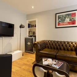 Drakes Of London - Waiting room