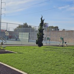 Ashwood Park - Tennis Courts