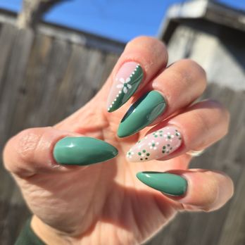 Chloe's Studio Nails - Builder Gel - Spring - Nail Technicians Near Me - Garden Grove, California