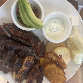 Bien Me Sabe Bistro - tray with beef, chicken, tostones, cheese, arepas and avocado - Fast Food Near Me - El Paso, Texas Bien Me Sabe Bistro - tray with beef, chicken, tostones, cheese, arepas and avocado - Fast Food Near Me - El Paso, Texas