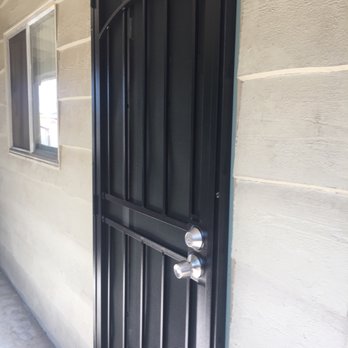 SD Handyman Now - My screen door - Handyman Near Me