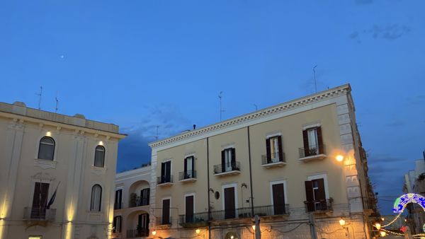 Piazza Mercantile by null