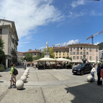 Albergo Firenze - Hotels & Travel Near Me - Como, LC