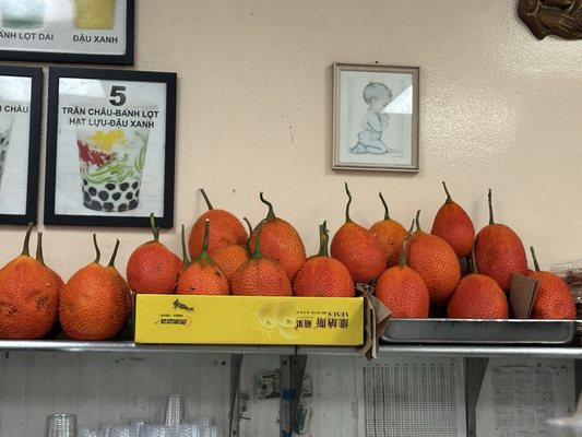 Thạch Chè Hiển Khánh by null