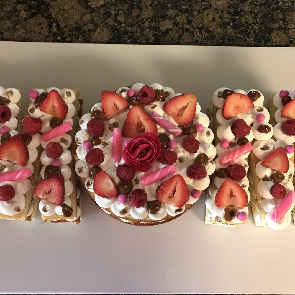 Divine Sweetss - Mother's Day Cake. - Desserts Near Me Divine Sweetss - Mother's Day Cake. - Desserts Near Me