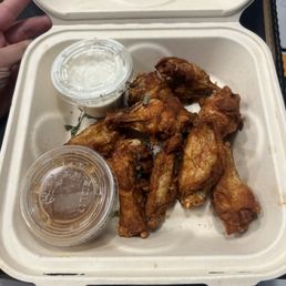 Jala-berry wings to-go
