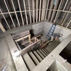 Liberty Concrete & Construction - Mikva stairs and pool area