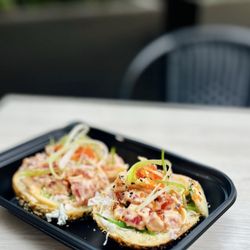 Poke bagel