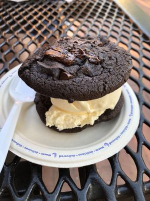 Insomnia Cookies 83 Photos 117 Reviews Desserts 2302 Hillsborough St Raleigh Nc Phone Number Menu