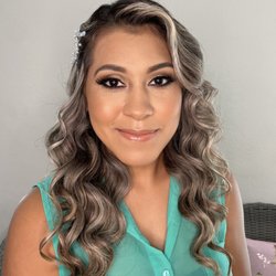 Makeup by Chessely