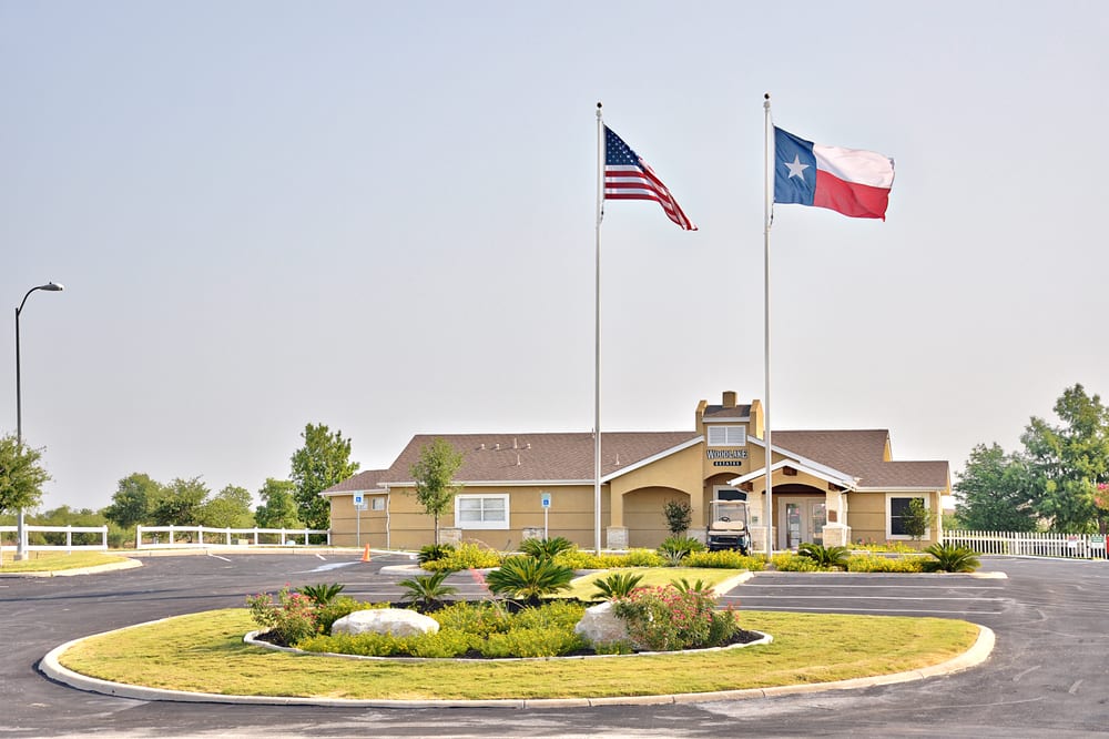 WOODLAKE ESTATES ROBERTS COMMUNITIES Updated October 2024 7151