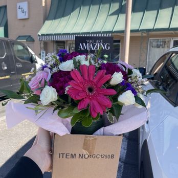 Amazing Flowers - My arrangement nicely packed for travel. Such great quality! - Florists Near Me - Phoenix, Arizona