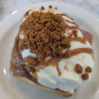 MQR Cafe - cinnamon roll - Cafes Near Me - Falls Church, Virginia MQR Cafe - cinnamon roll - Cafes Near Me - Falls Church, Virginia