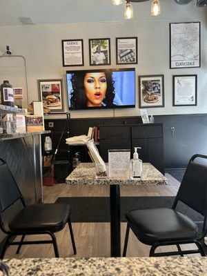 Cleo’s - Loop by null