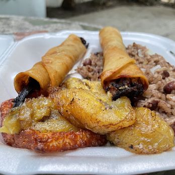Fritanga Fiesta - Tacquitos, fried banana, rice, fried cheese - Latin American Near Me - Miami, Florida