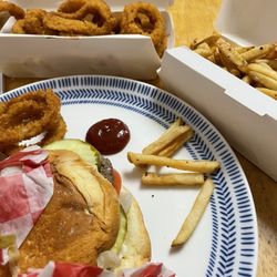 Johnny Rockets - $25 choice credit meal. Single burger, choice of rings/fries, choice of soda/shake