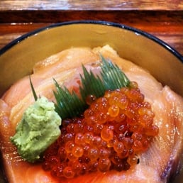 Ikura and shake bowl Ikura and shake bowl
