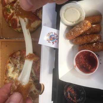 Parker’s Pizza - Mozzarella sticks - Food Trucks Near Me