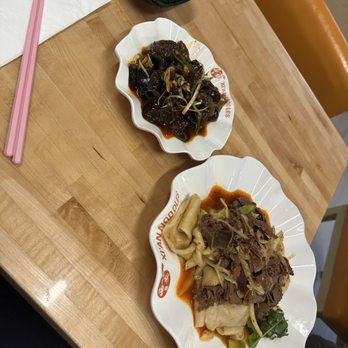Xi'an Noodles - Side veg, wood ear mushrooms, spicy lamb biang biang noodles (no soup) - Chinese Near Me - Bellevue, Washington Xi'an Noodles - Side veg, wood ear mushrooms, spicy lamb biang biang noodles (no soup) - Chinese Near Me - Bellevue, Washington