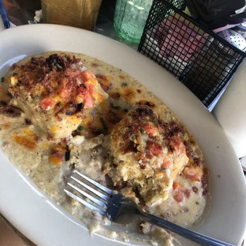 Twisted Biscuit Diner - Slap your mama biscuits. Perfectly made biscuits and the gravy sooo good. - American Near Me - Tavares, Florida