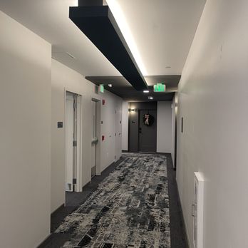 Pro Finish painting - Hallway paint, primer and paint walls ceiling ans trims - Painters Near Me Pro Finish painting - Hallway paint, primer and paint walls ceiling ans trims - Painters Near Me