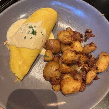 The Commoner - Crab Omelet - New American Near Me - Pittsburgh, Pennsylvania The Commoner - Crab Omelet - New American Near Me - Pittsburgh, Pennsylvania