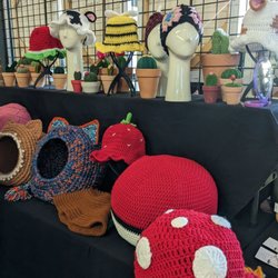 SoFlo Market - Crochet Cat Beds and Poofs!