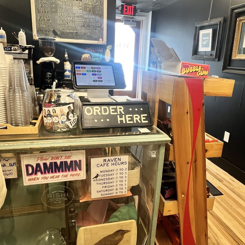 Raven Cafe - Counter - Cafes Near Me - Glenside, Pennsylvania